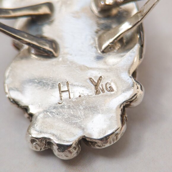 Signed H.Y. Sterling Feather/Scroll Ring, Navajo-Style, Size 5.75 (25mm) - Picture 6 of 13